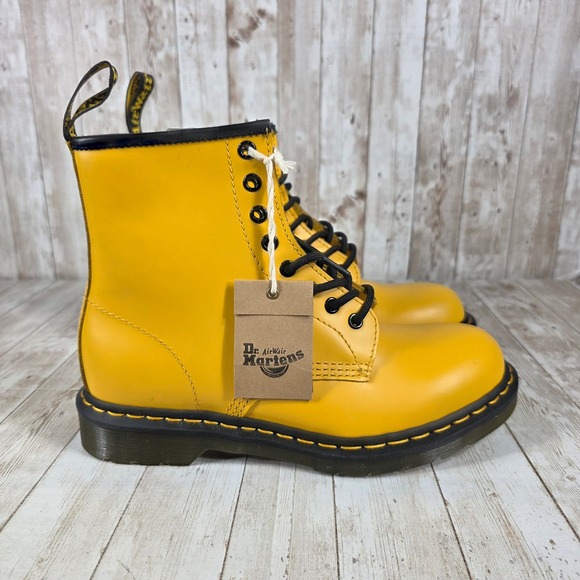 Dr. Martens 1460 Yellow Smooth Leather Ankle Boots Womens US 9 UK 7 EU 41 - Picture 1 of 8